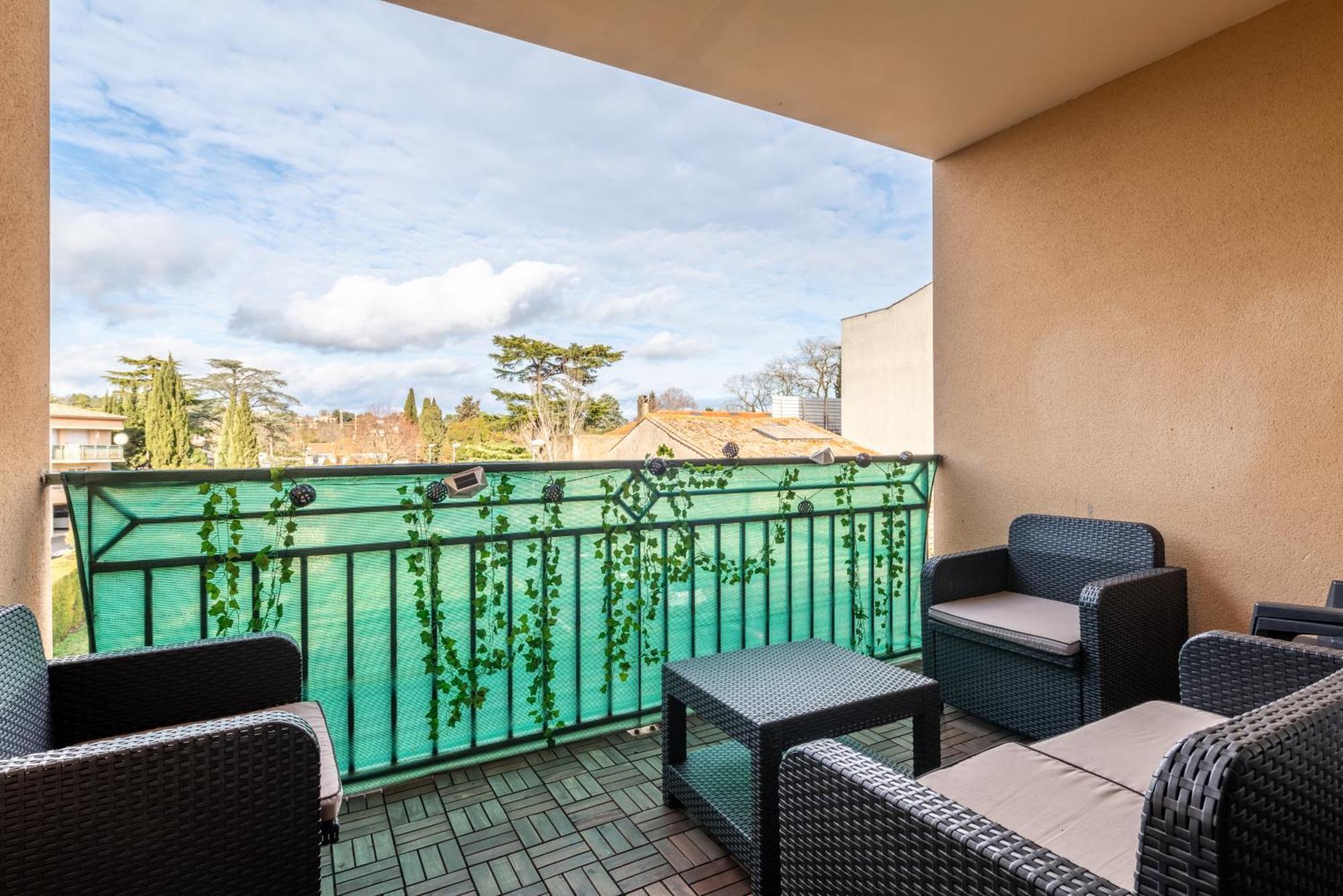 L'Ecrin Jardin Des Remparts - Parking Prive - Terrasse Apartment Каркасон Екстериор снимка