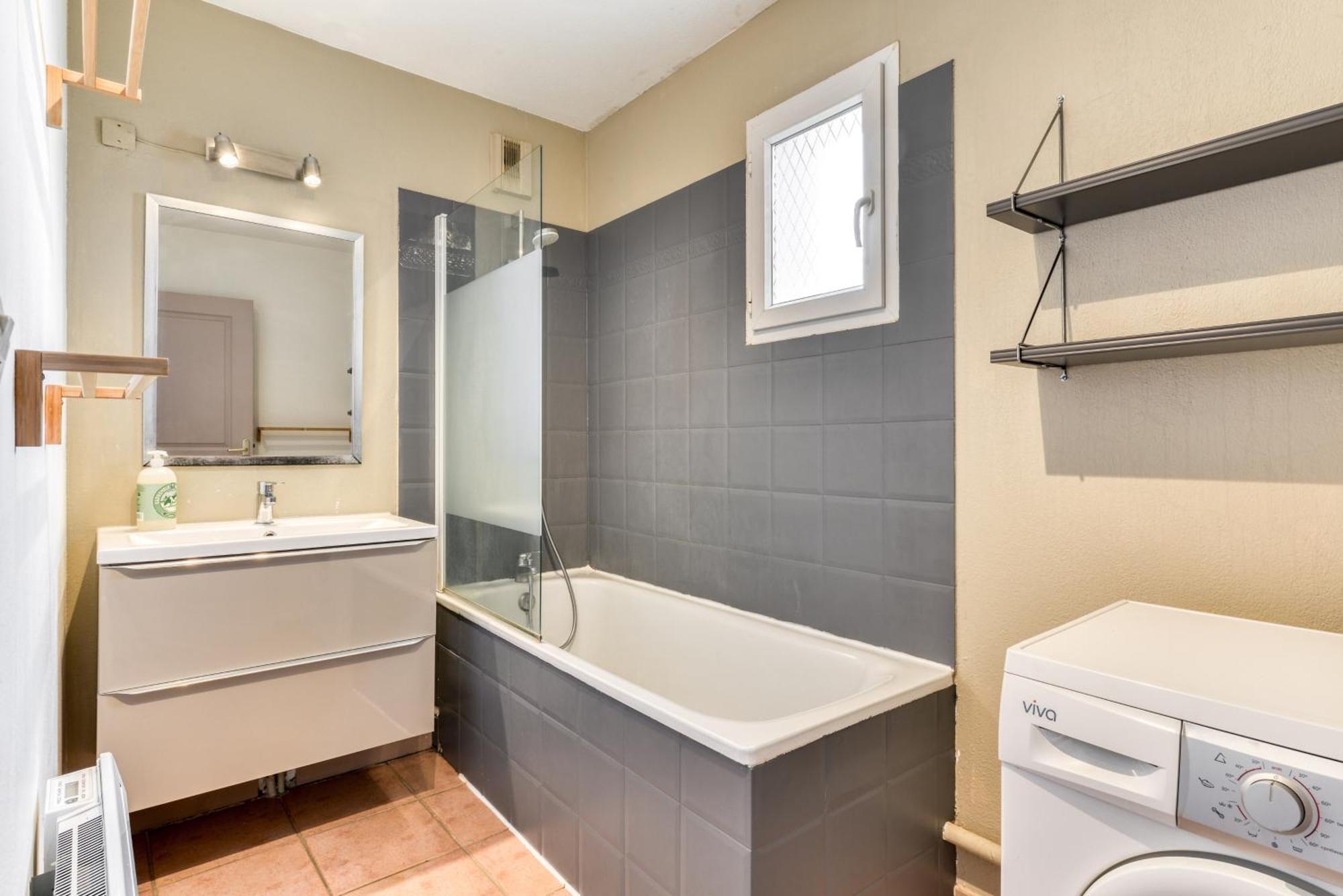L'Ecrin Jardin Des Remparts - Parking Prive - Terrasse Apartment Каркасон Екстериор снимка
